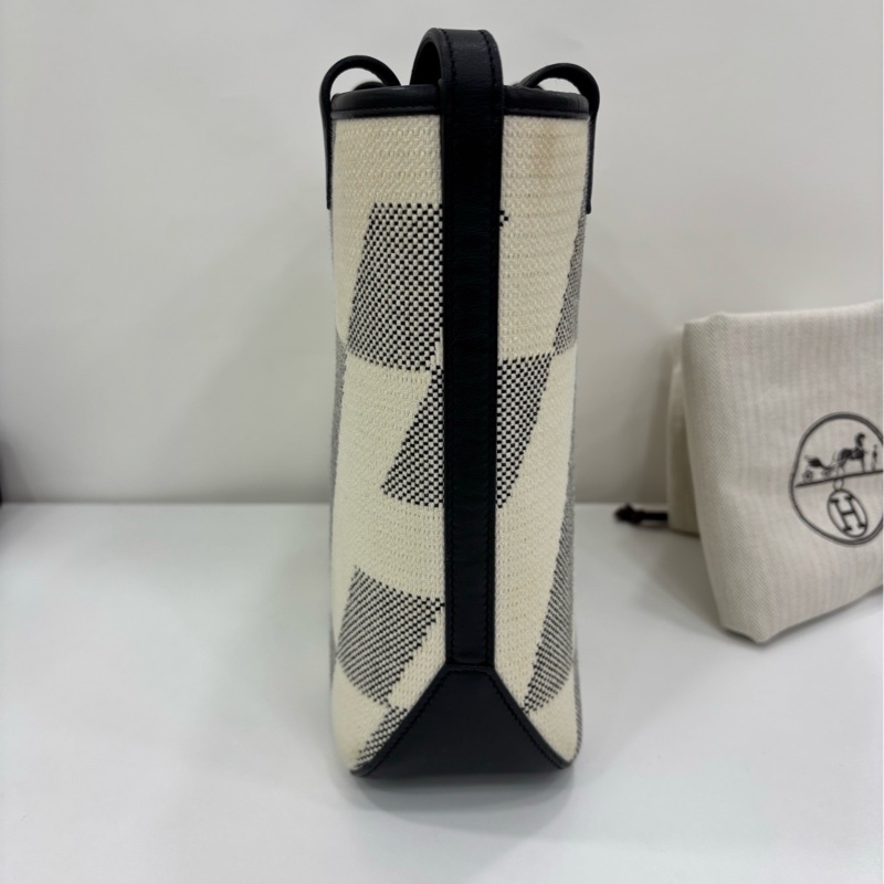 Hermes愛馬仕Cabas H EN Biais 27帆布托特包熊貓拼色,Z刻-3