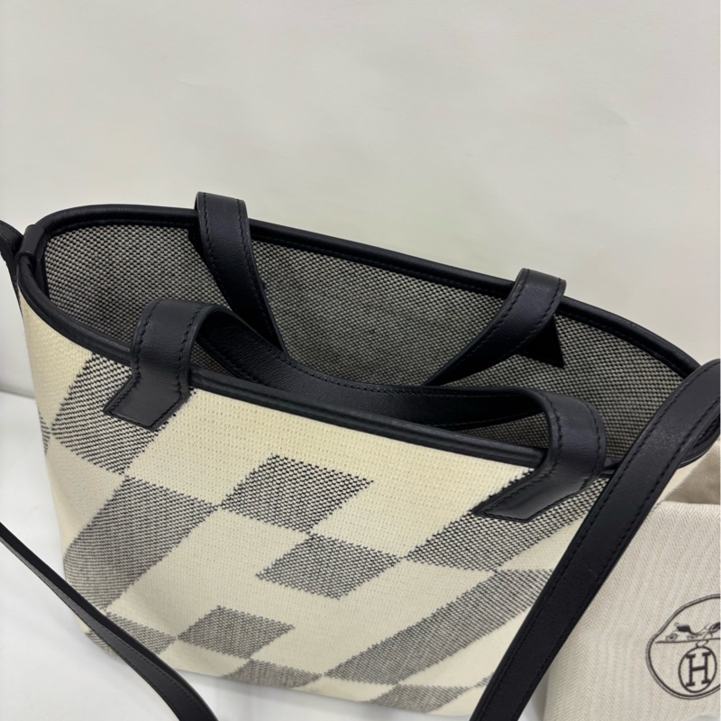 Hermes愛馬仕Cabas H EN Biais 27帆布托特包熊貓拼色,Z刻-6