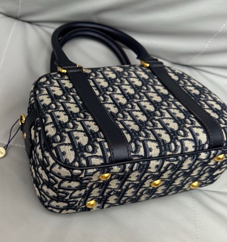 Dior迪奧 老花刺繡波士頓枕頭包,24編碼 芯片可掃經典老花拼皮 肩帶 可調節-2