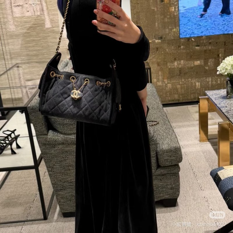 CHANEL 25 Mini Hobo Bag - 單寧深藍-1