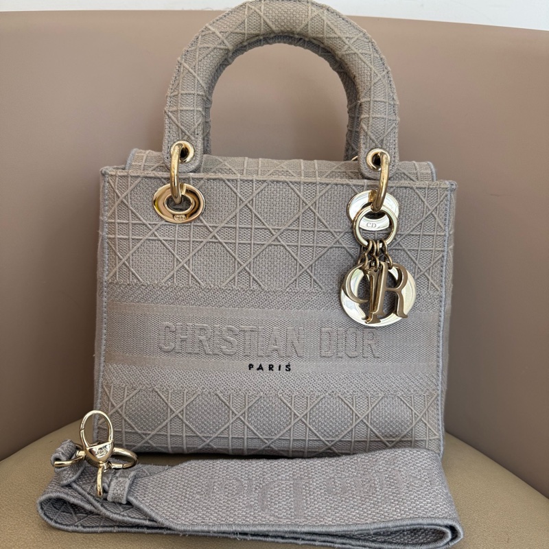 Dior • Lady Dior 經典岩石灰藤格紋刺繡五格戴妃包 🈶原廠背帶-2