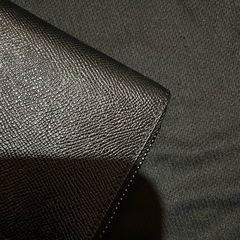 Coach防刮皮革黑長夾-11