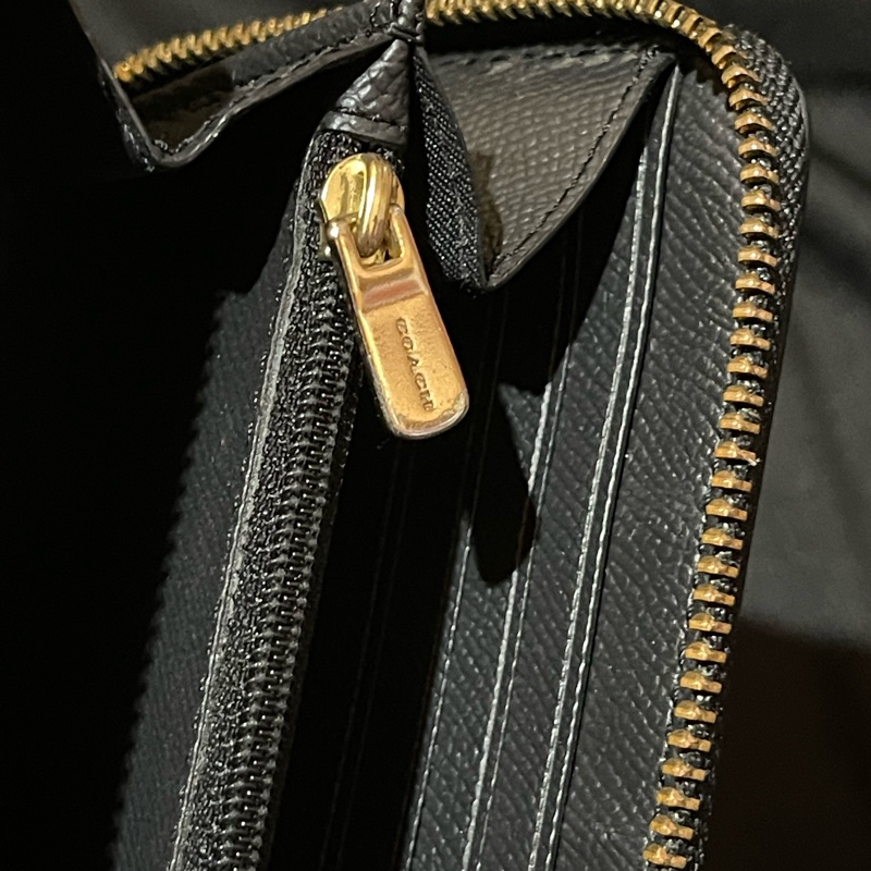 Coach防刮皮革黑長夾-18