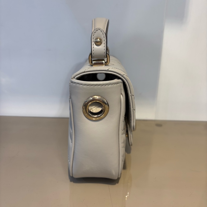 Gucci 米灰牛皮Mini Marmont 斜背包-3