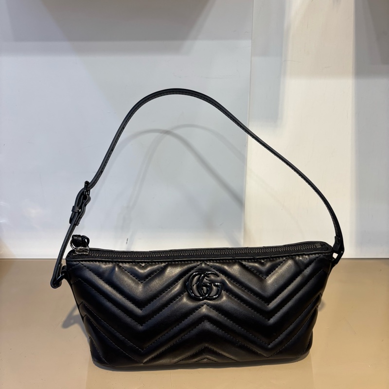 Gucci 黑牛皮Marmont 肩背包-0