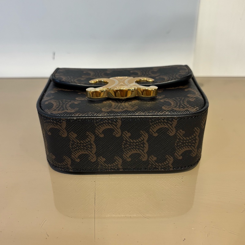Celine Triomphe Mini Claude斜背包-5