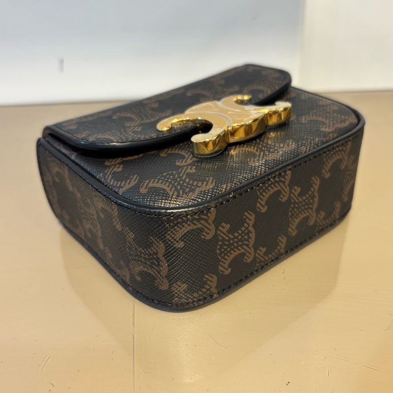 Celine Triomphe Mini Claude斜背包-6