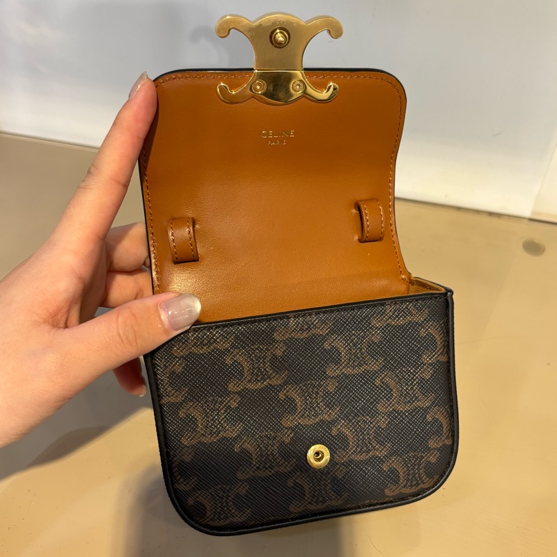 Celine Triomphe Mini Claude斜背包-8