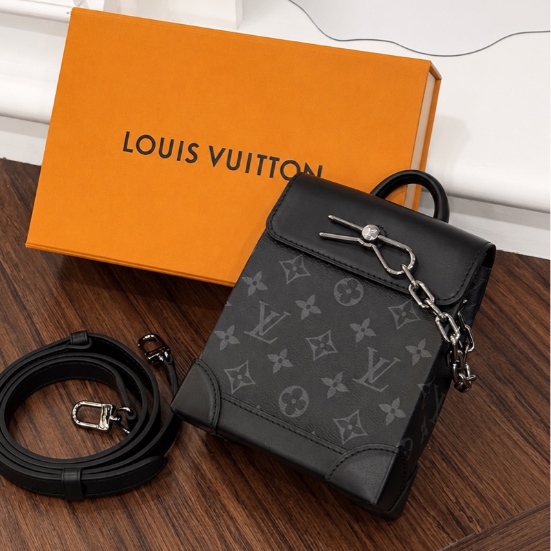 LV M82774/晶片款 黑原花NANO STEAMER肩背包-0