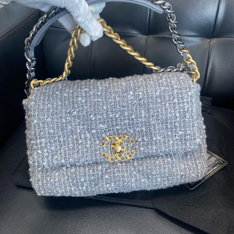 CHANEL 灰色毛19bag 16*26*9 98新配件塵袋-1