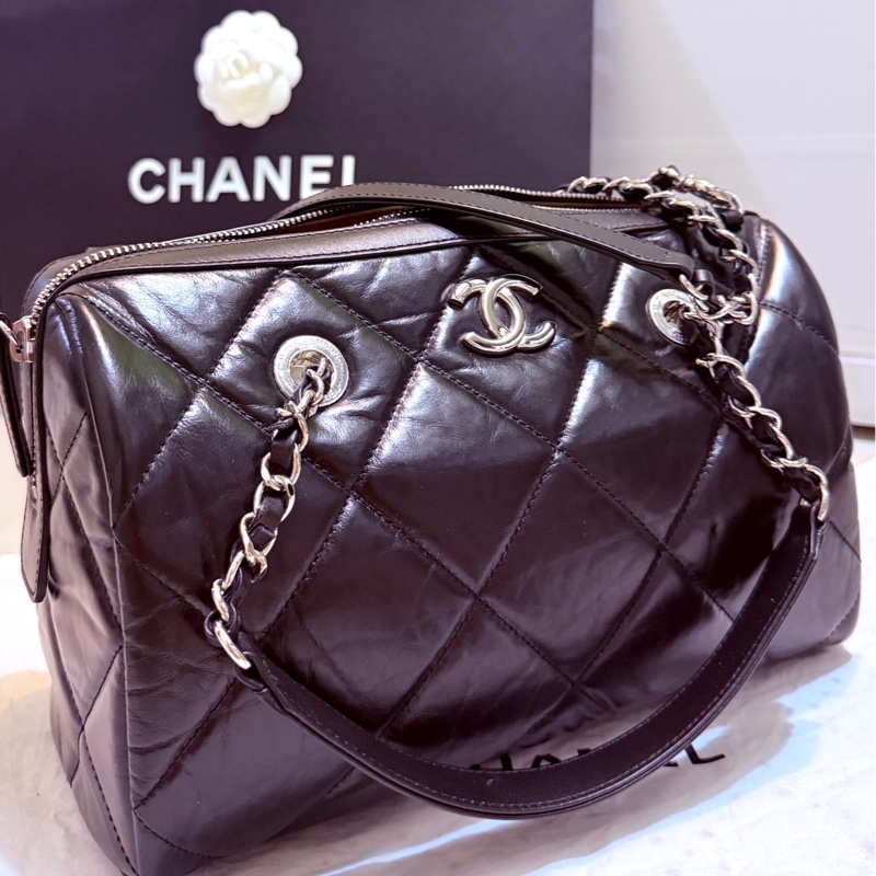 Chanel 黑菱格紋小牛皮小號拉鍊肩背保齡球包Chanel包包-8
