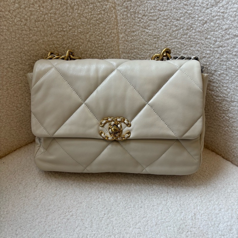 Chanel 香奈兒 19 Bag 小號 米色羊皮|30 開-0