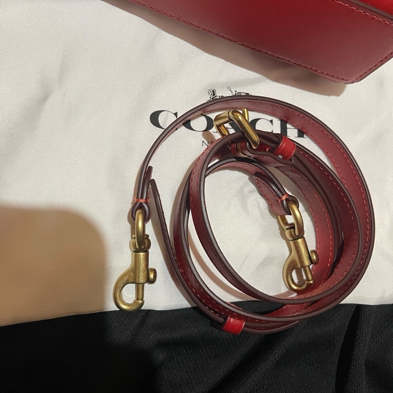 Coach HARLOW紅側背包 手提包-4