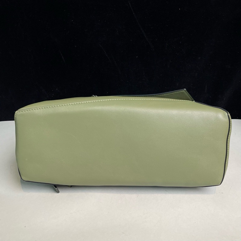 ✨99新🆕LOEWE/羅意威 橄欖綠Puzzle hobo幾何包腋下包單肩包 金扣 22年編碼✅正品-4