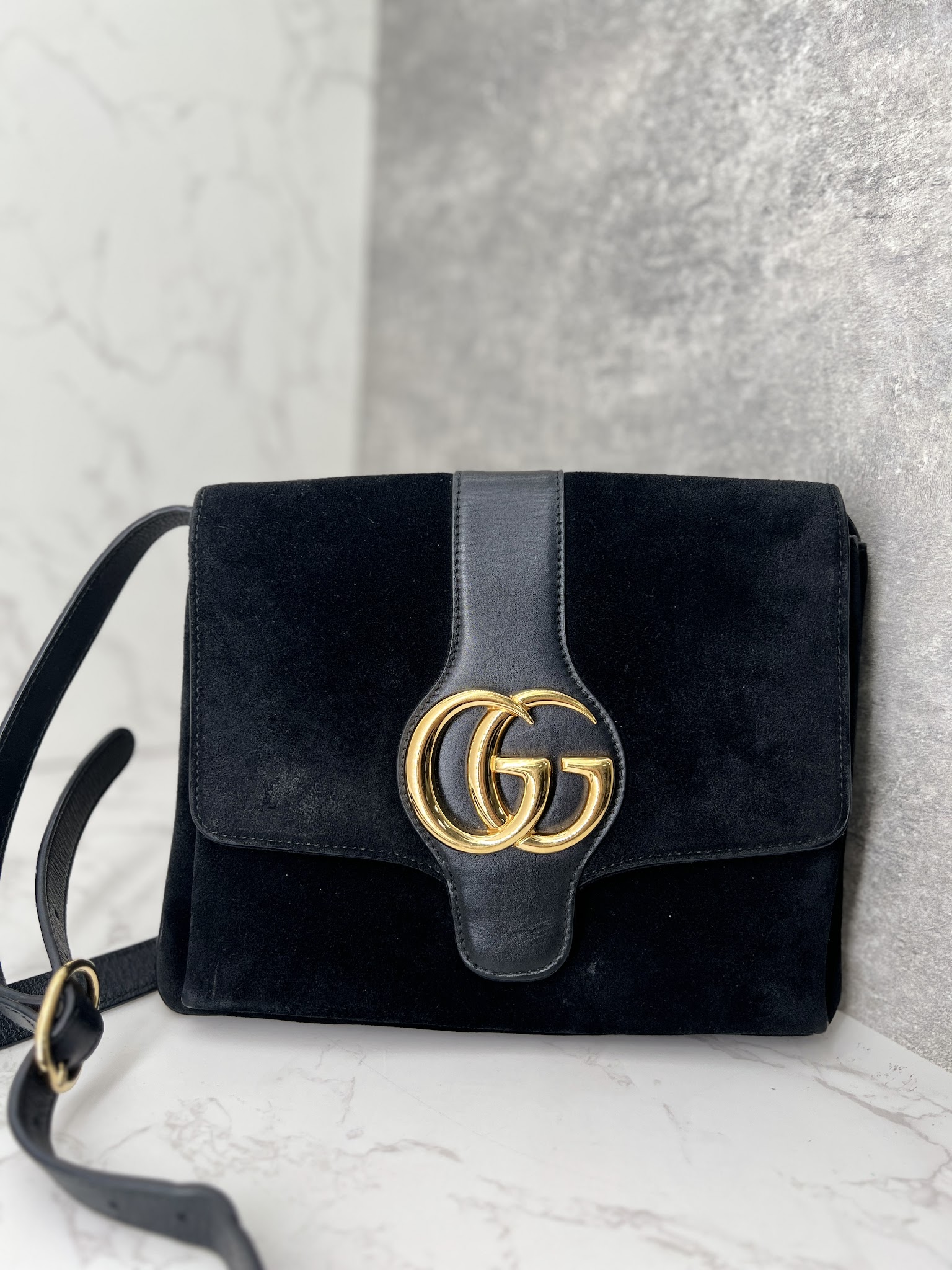 香緹國際精品 GUCCI Arli 麂皮肩背包 1017-0