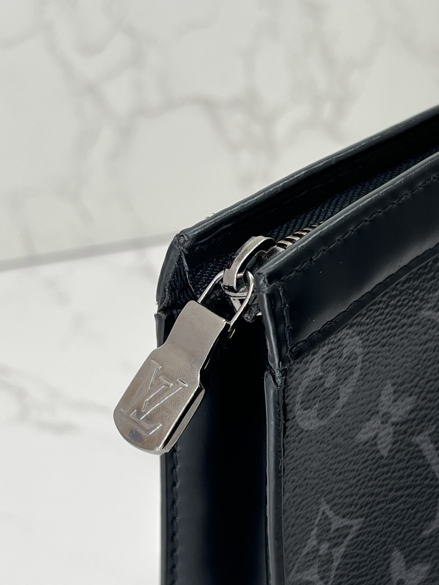 香緹國際精品 LV M61692 手拿包 1023-1