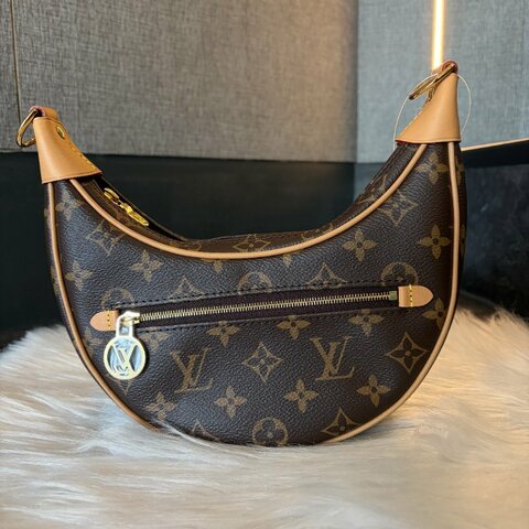 LV Loop彎月兩用包 晶片款