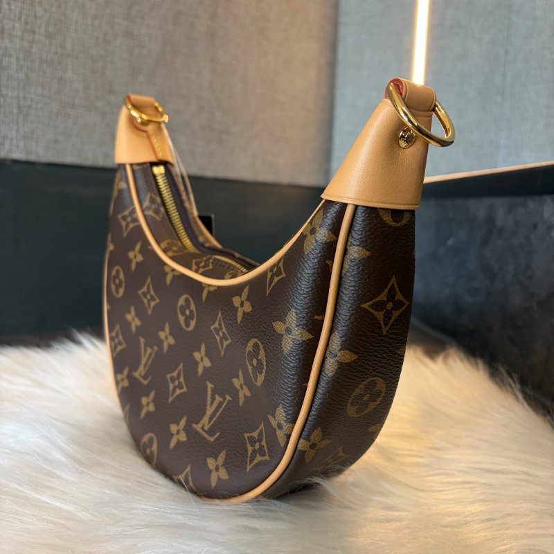 LV Loop彎月兩用包 晶片款-2