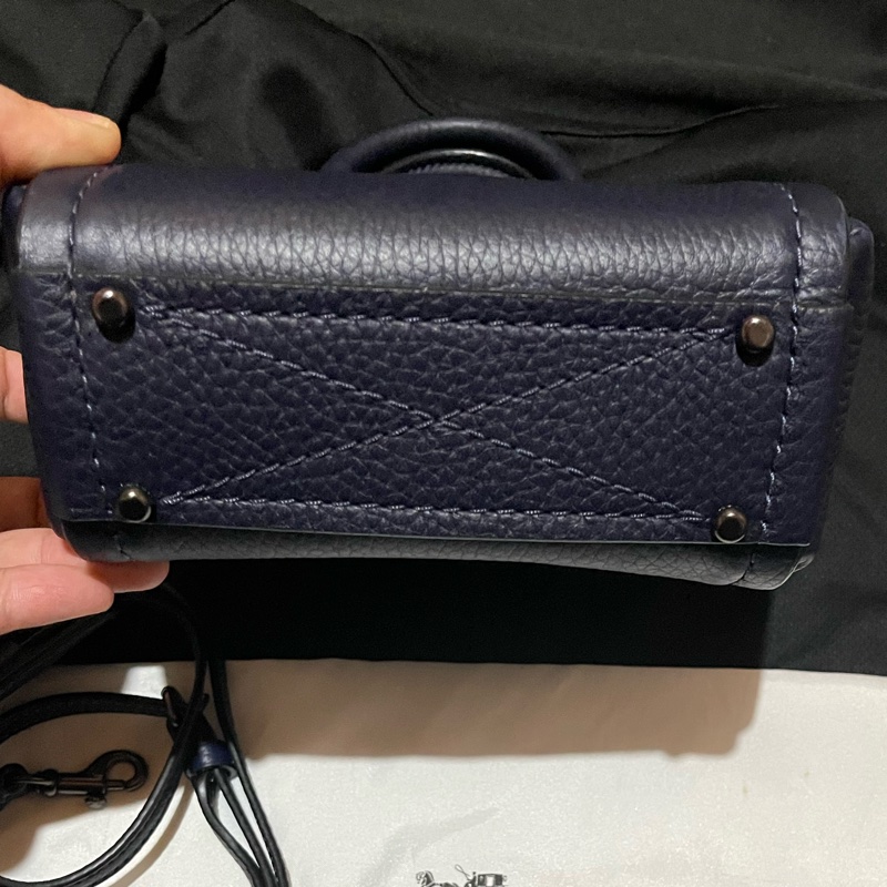 Coach 藍皮革手提包 側背包 手機包-25