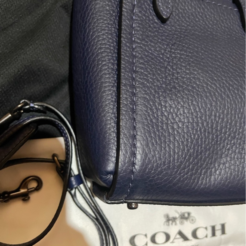 Coach 藍皮革手提包 側背包 手機包-29