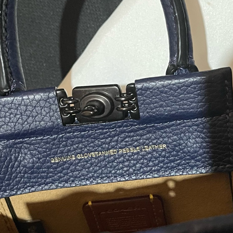 Coach 藍皮革手提包 側背包 手機包-32