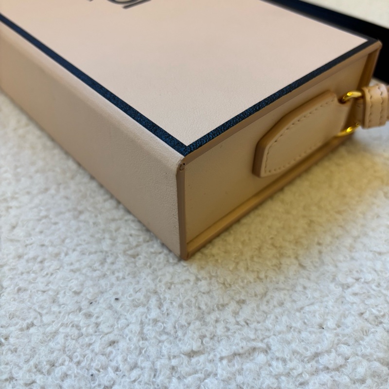 Fendi 芬迪 Pack 盒子包|橫版 Logo標識 拼色飾邊 淺粉色-3