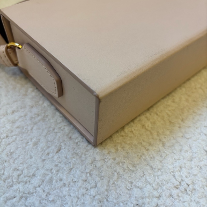 Fendi 芬迪 Pack 盒子包|橫版 Logo標識 拼色飾邊 淺粉色-12