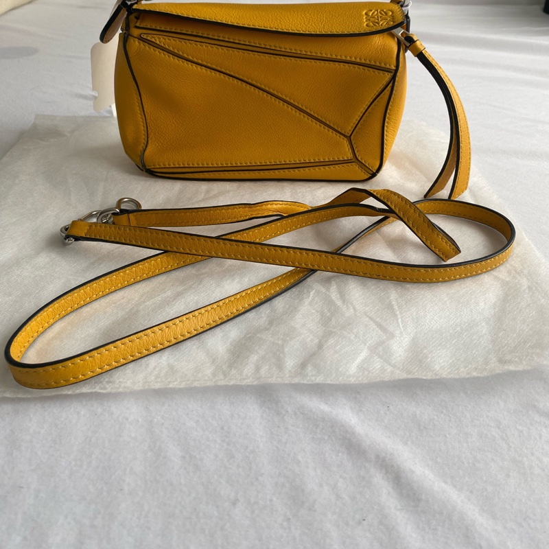 LOEWE 羅意威 Puzzle 迷你拼圖包｜明黃色 小牛皮-11