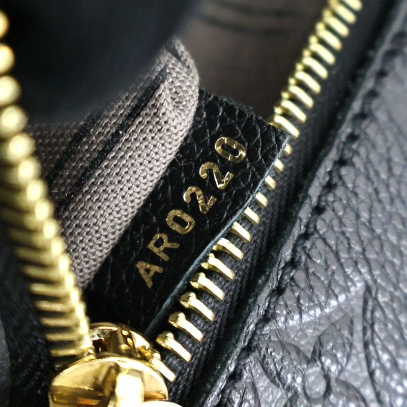 黑色 牛皮壓紋 Pochette Metis 肩背包【LOUIS VUITTON LV 路易威登】 M41487-7