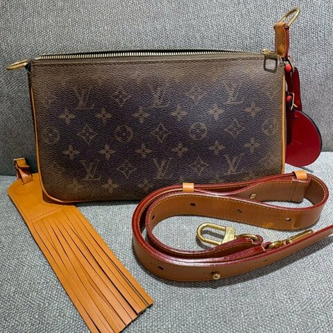 Louis Vuitton  Pochette Accessoire  XL 仿舊牛皮斜挎包晶片款