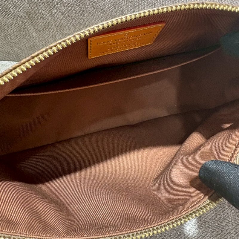 Louis Vuitton Pochette Accessoire XL 仿舊牛皮斜挎包晶片款-9
