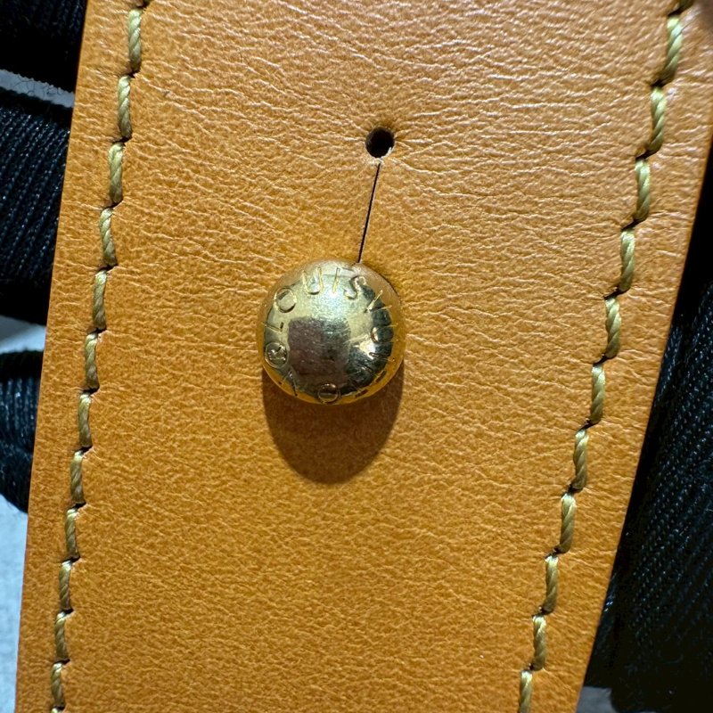 Louis Vuitton Pochette Accessoire XL 仿舊牛皮斜挎包晶片款-20