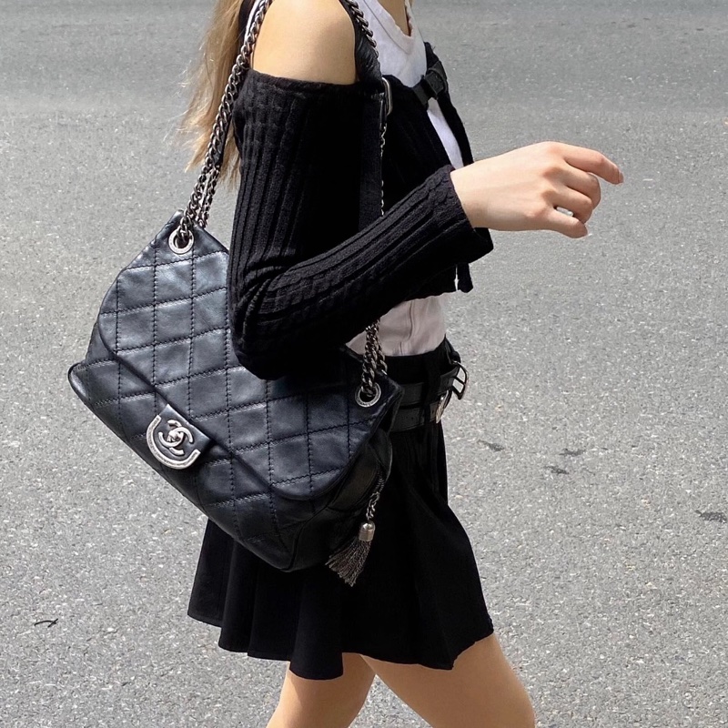 Chanel 愛丁堡流蘇鏈條包|黑銀配色太有氣場🖤-3
