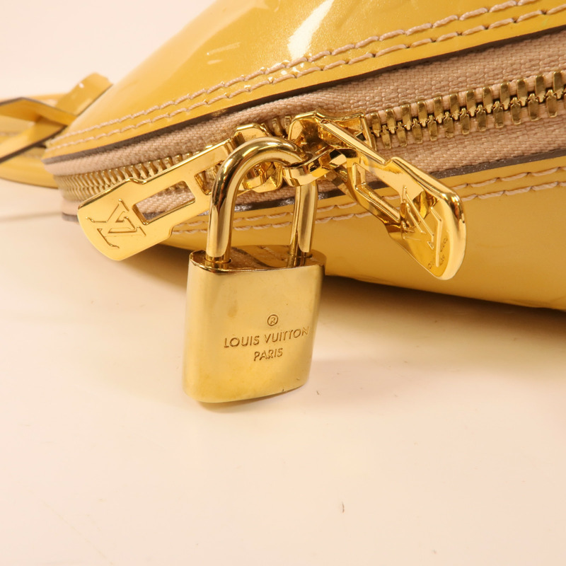 LOUIS VUITTON Monogram Vernis Alma PM金扣手挽袋-7