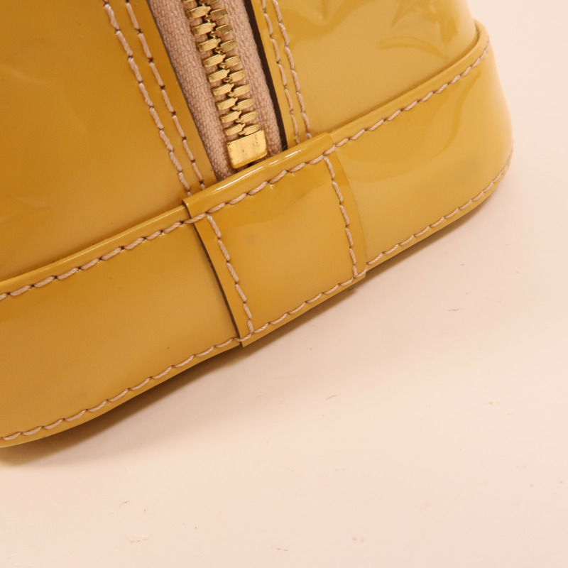 LOUIS VUITTON Monogram Vernis Alma PM金扣手挽袋-8