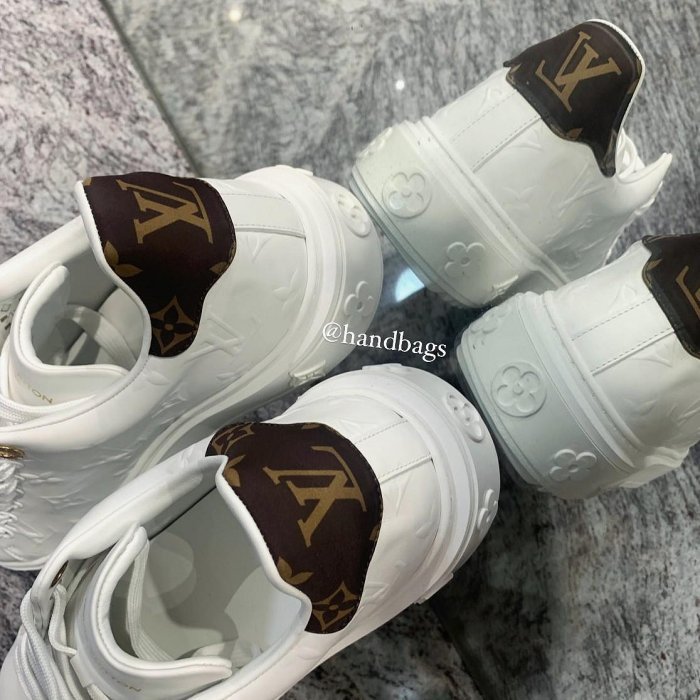 全新 現貨 LV TIME OUT Monogram 浮雕 印花 球鞋 板鞋 38號 小白鞋 1A9HC0-5