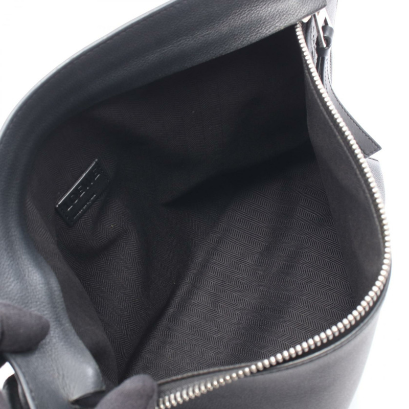 LOEWE T MESSENGER 斜背單肩包,黑色真皮,二手,男女通用-2