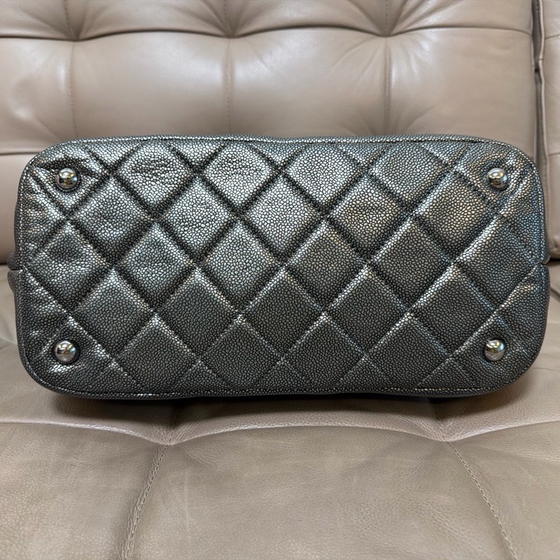 CHANEL 銀扣鏈袋肩背包 Chain Shoulder Bag-2
