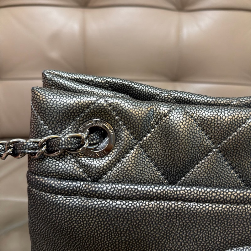 CHANEL 銀扣鏈袋肩背包 Chain Shoulder Bag-6