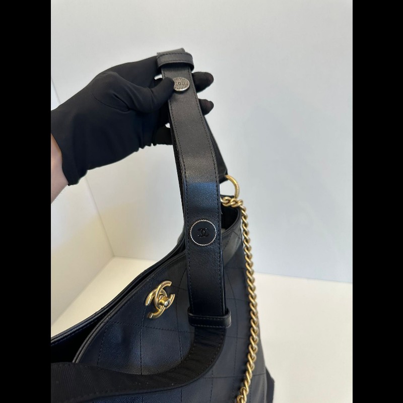Chanel Hobo 黑金-22