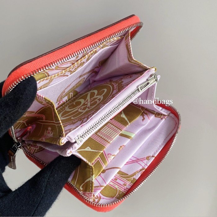 全新 現貨 HERMES Silk'in 火焰橘 6卡 粉色 內裏 絲巾 零錢 短夾-1