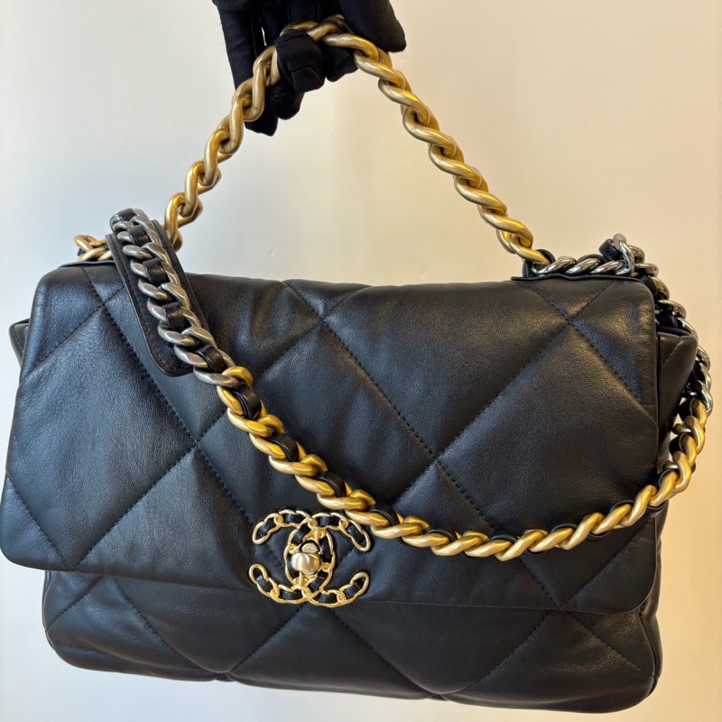 CHANEL香奈兒 19Bag 晶片菱格紋鏈條手柄 小羊皮 口蓋包手提斜挎單肩包 中號 女款 黑色長30cm 寬10cm 高20cm-0