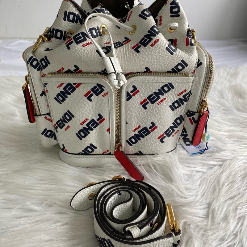 Fendi x Fila 聯名水桶包 限量款極難入手 實用性滿分-9
