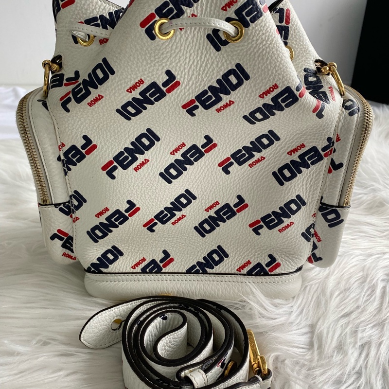 Fendi x Fila 聯名水桶包 限量款極難入手 實用性滿分-13