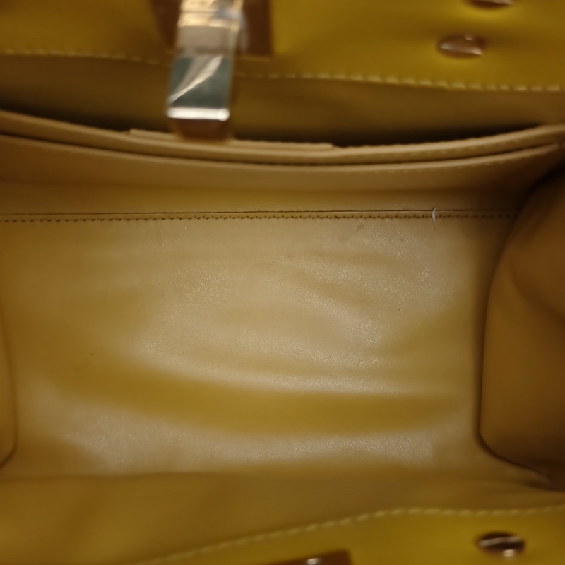 FERRAGAMO 黃色牛皮studio手提包-5