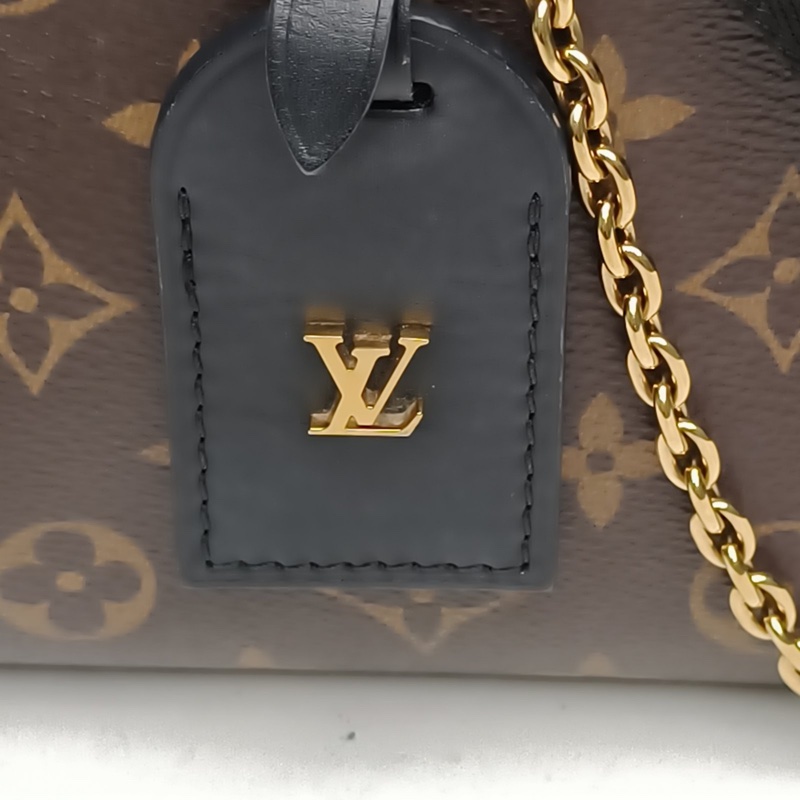 LOUIS VUITTON PETITEMALLESouple軟盒子黑色PVC老花肩背包-4