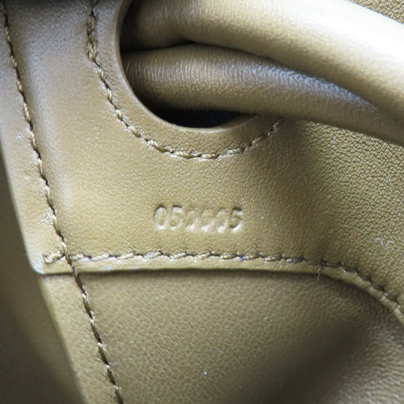 橄欖綠 牛皮 Small Madrid 兩用包【LOEWE 羅威】 CIL0011290889-9