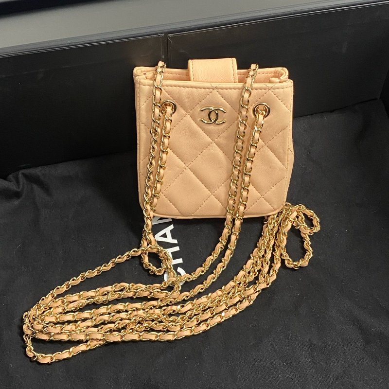 ️CHANEL 22C Mini Hobo 橘粉色 10x10x4 98新配件塵袋-1