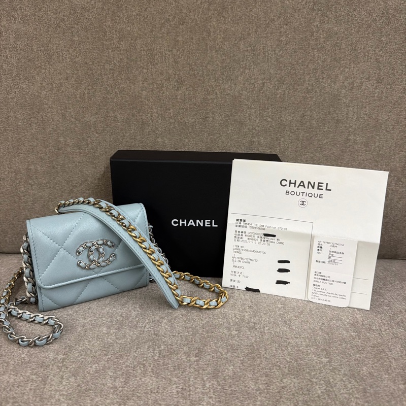 香奈兒Chanel 19經典雙C LOGO小羊皮銀扣零錢包 湖水藍-16