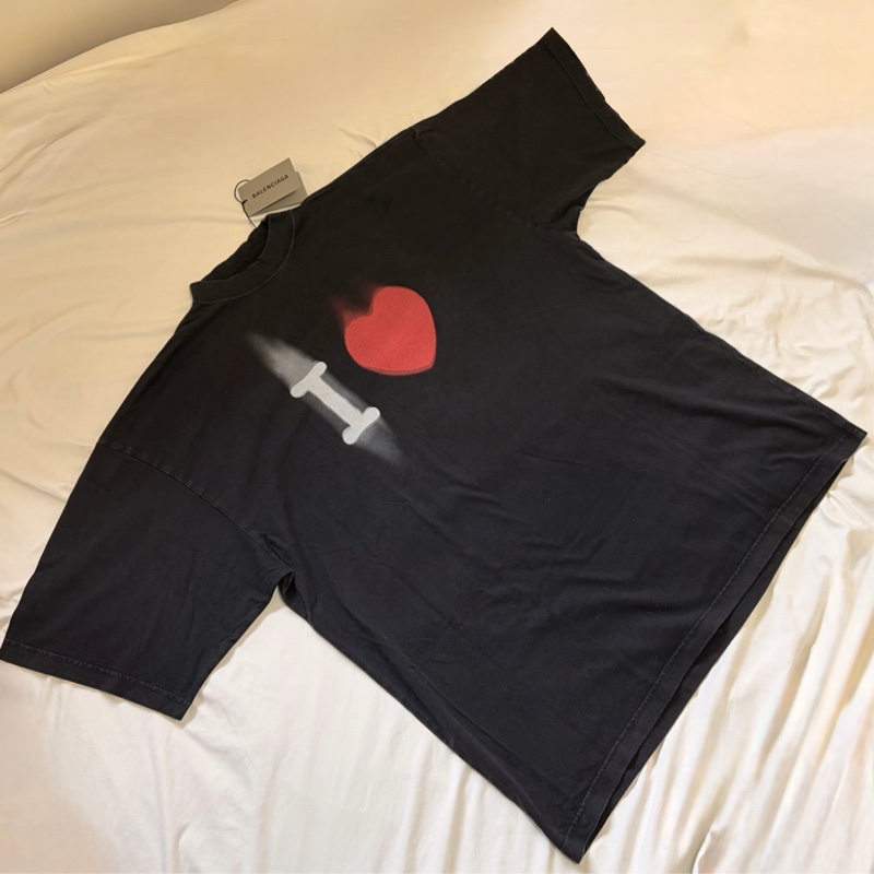 ‼️全台最甜 全新含吊牌 Balenciaga 巴黎世家 os版型 ❤️ 愛心短袖t恤 (原價28000)-4